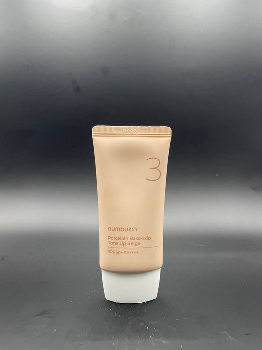 Base de maquillage en crème Numbuzin 3 Porcelain Base- skip Tone Up Beige tono beige - 50mL 50g